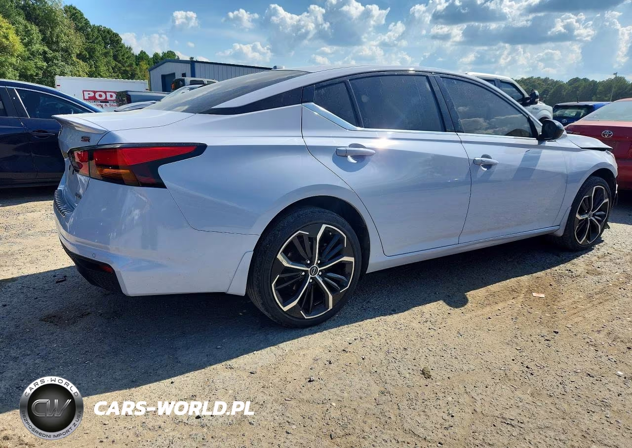 2023 Nissan Altima Sr VIN:1N4BL4CW5PN330744 - 3