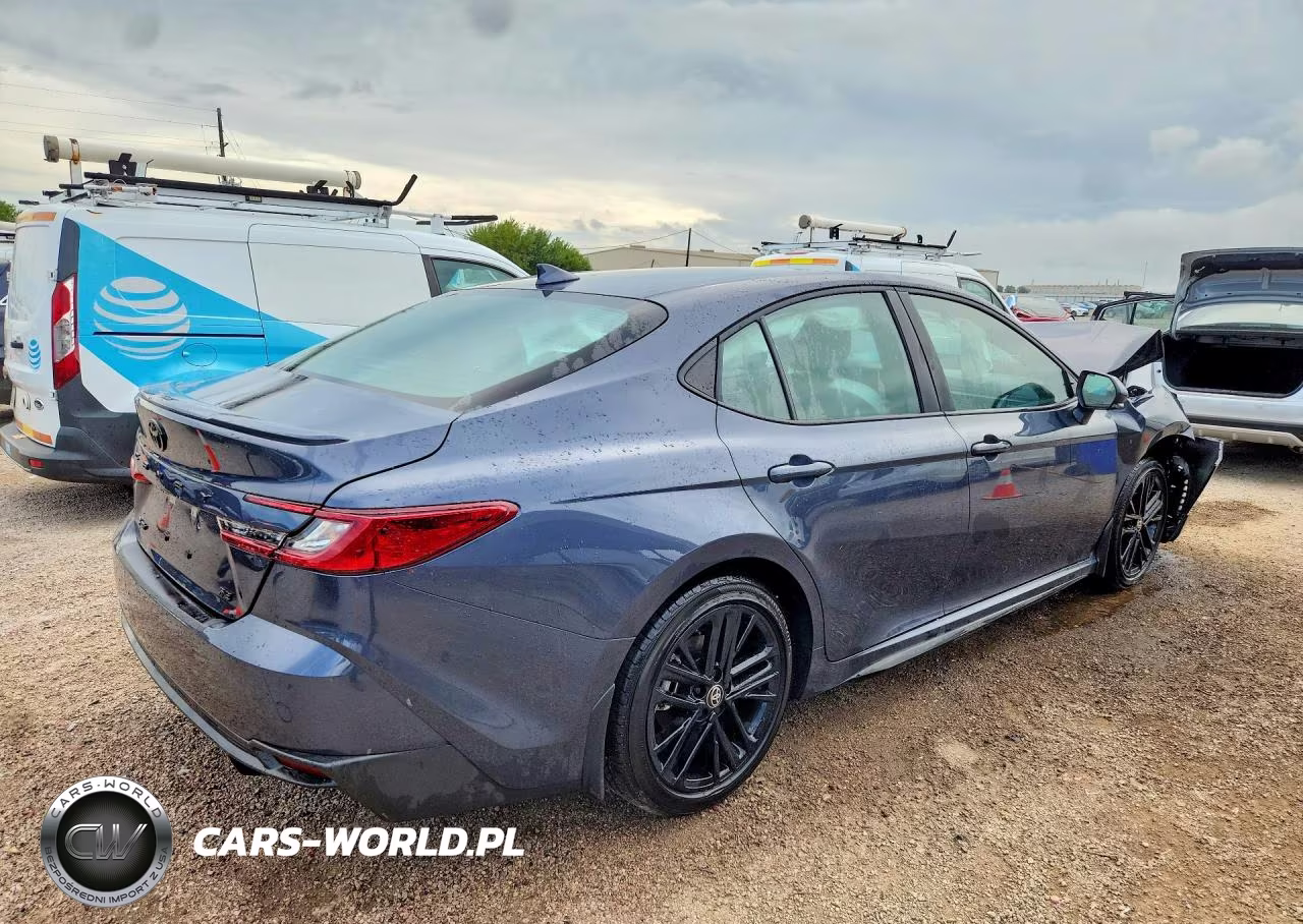 2026 Toyota Camry Se VIN:4T1DAACK3TU744556 - 3