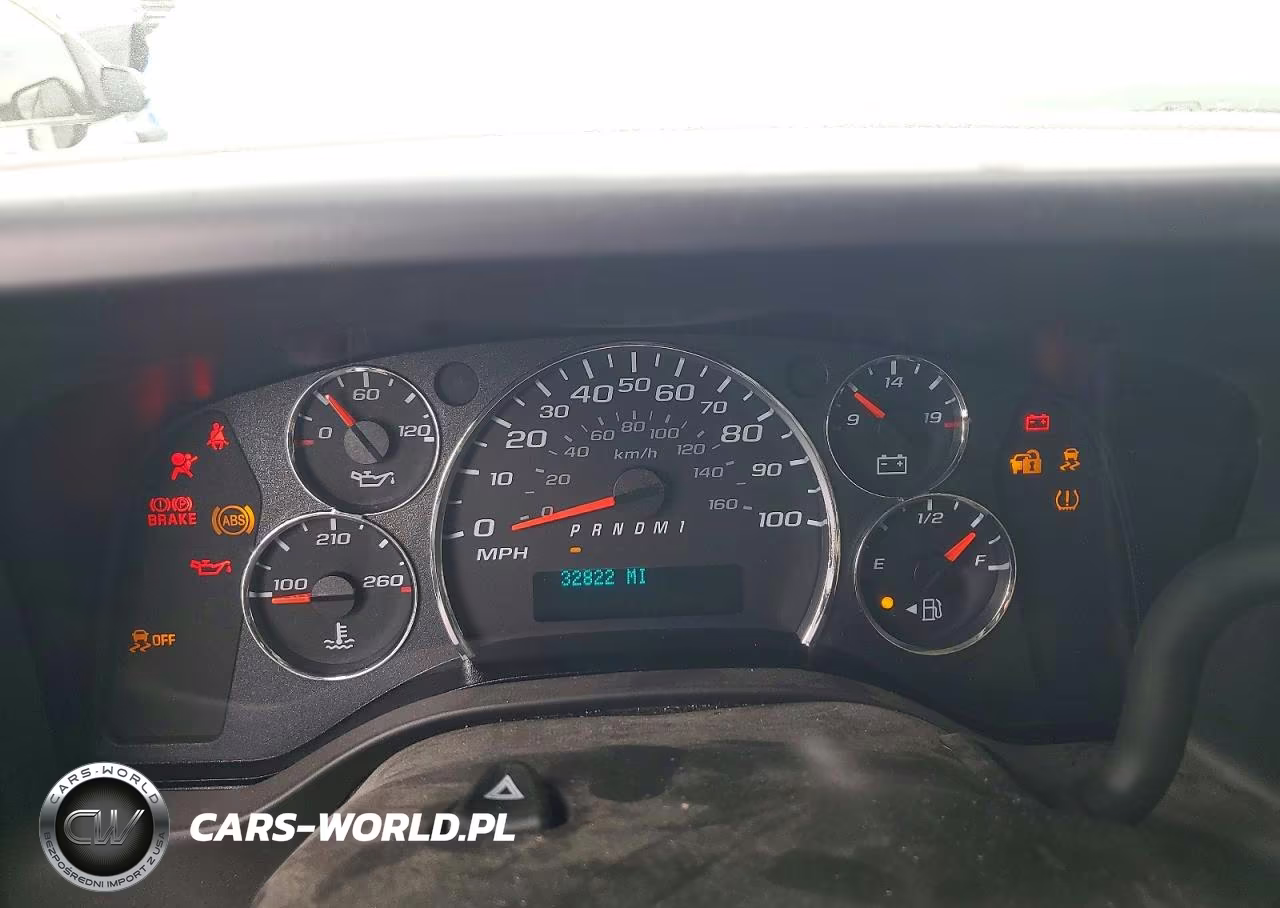 2025 Chevrolet Express G2500 VIN:1GCWGAF71S1104249 - 9