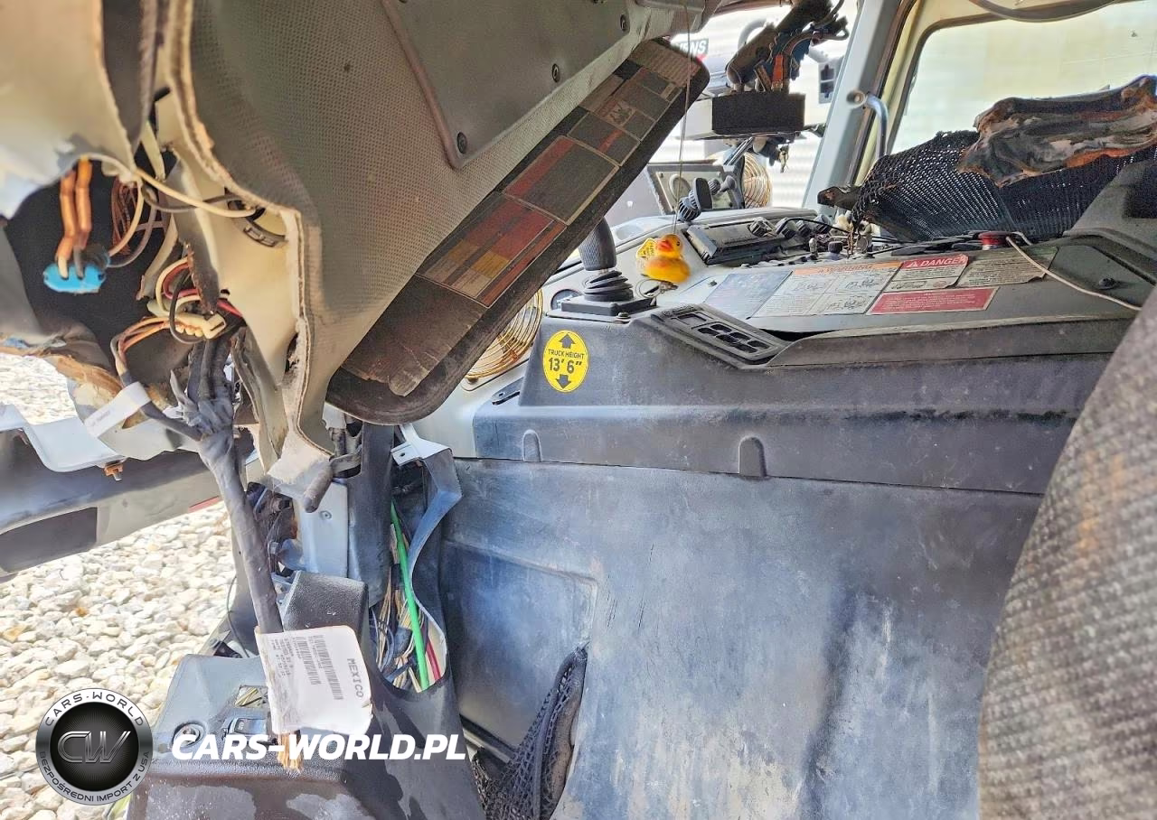 2019 Mack Lr Refuse Truck VIN:1M2LR2GC6KM001370 - 8