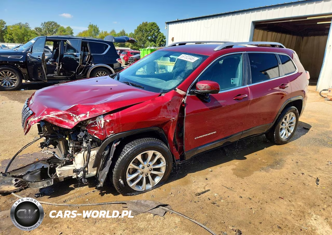 2019 Jeep Cherokee Latitude VIN:1C4PJLCB3KD148066 - 1