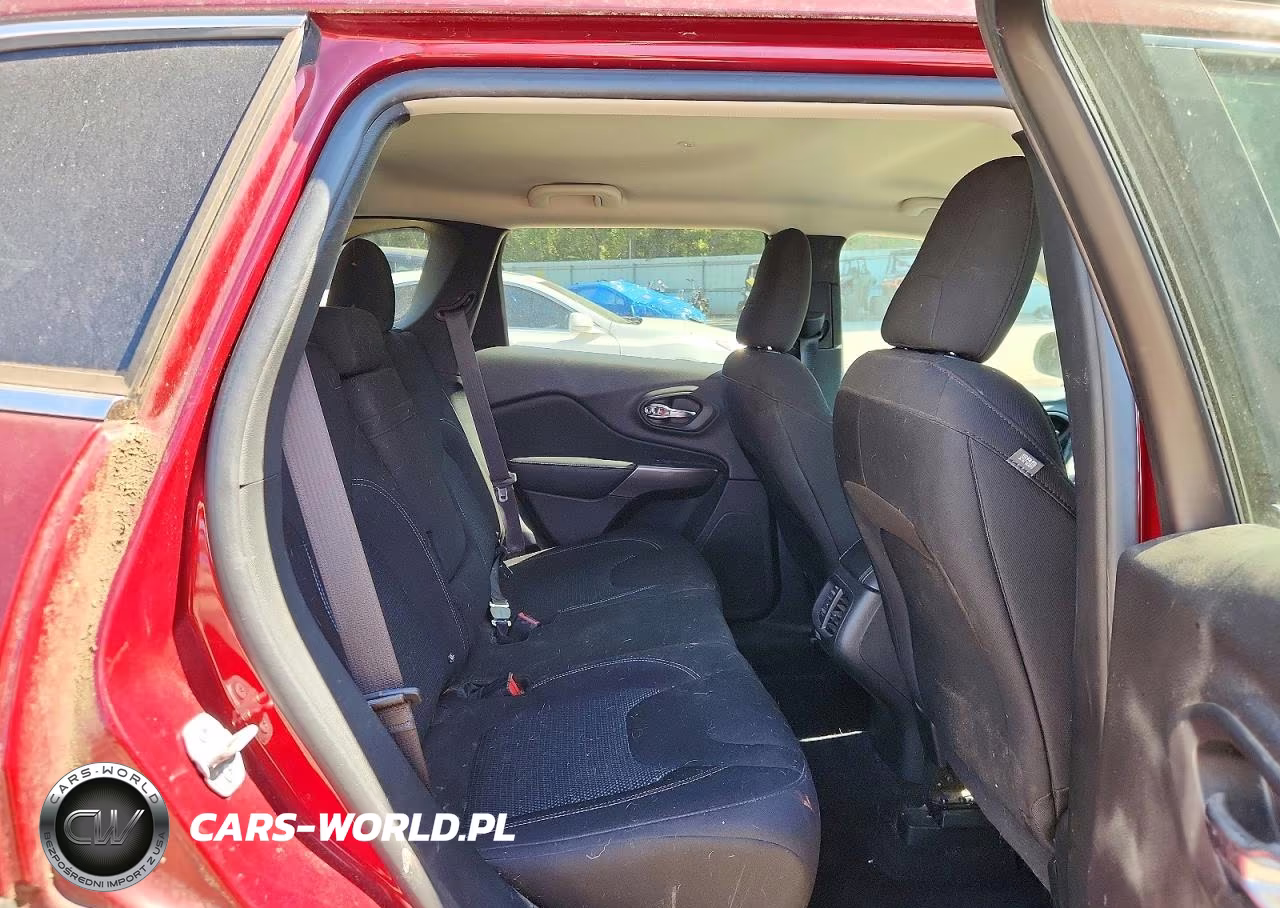 2019 Jeep Cherokee Latitude VIN:1C4PJLCB3KD148066 - 11
