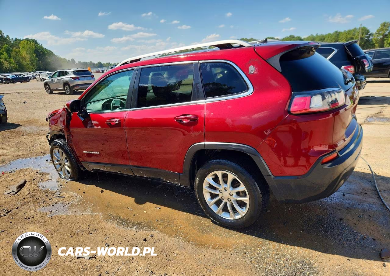 2019 Jeep Cherokee Latitude VIN:1C4PJLCB3KD148066 - 2