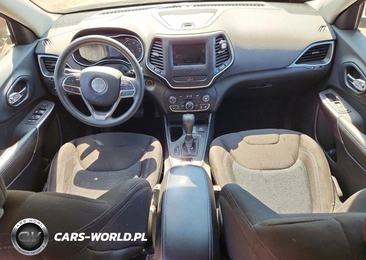 2019 Jeep Cherokee Latitude VIN:1C4PJLCB3KD148066 - 8