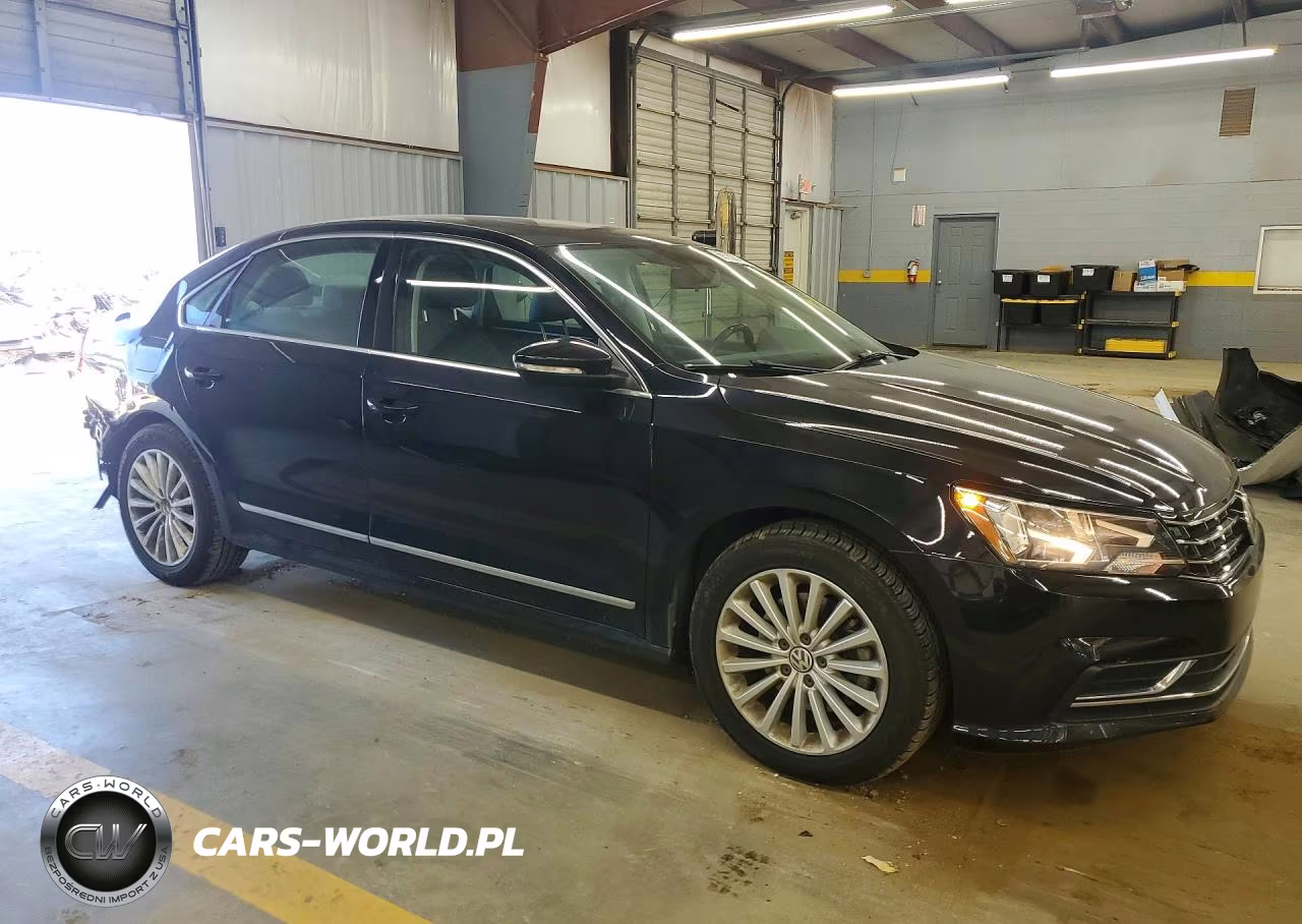 2017 Volkswagen Passat Se VIN:1VWBT7A37HC018102 - 4