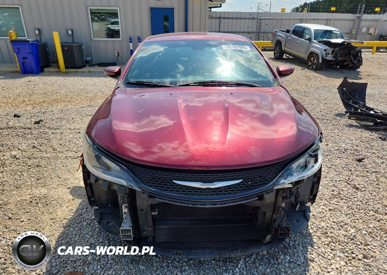 2015 Chrysler 200 S VIN:1C3CCCBB7FN665501 - 5