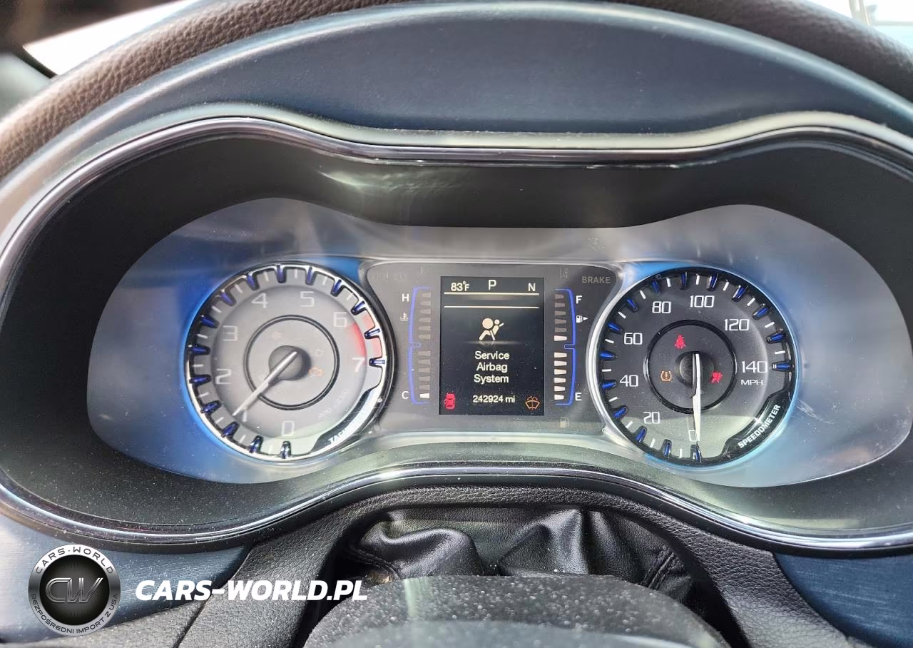 2015 Chrysler 200 S VIN:1C3CCCBB7FN665501 - 9