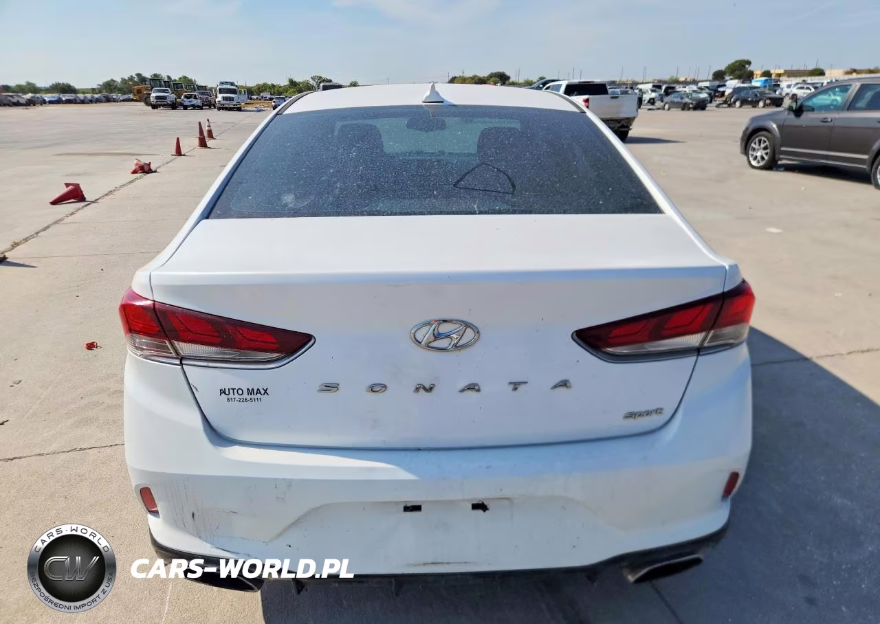2018 Hyundai Sonata Sport VIN:5NPE34AF4JH599223 - 6