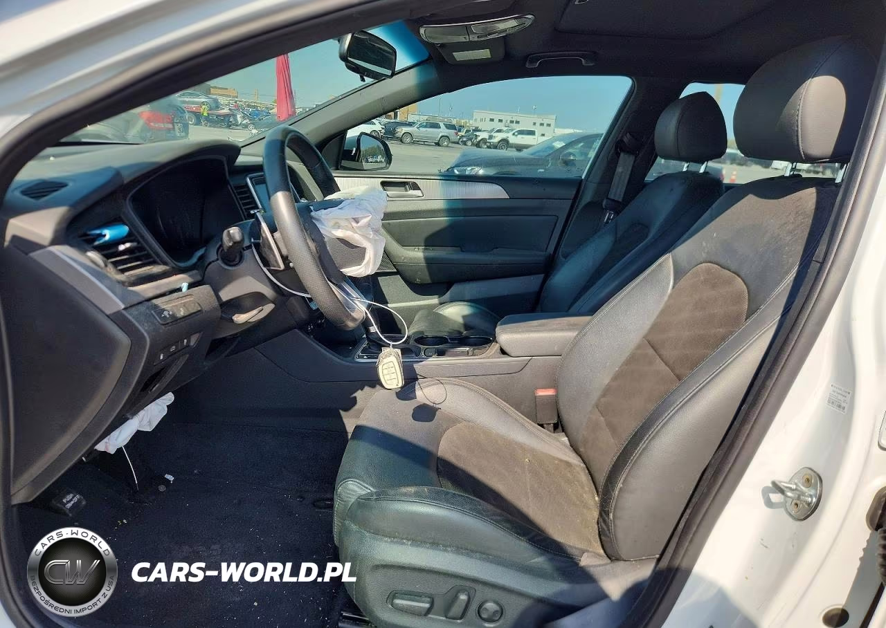 2018 Hyundai Sonata Sport VIN:5NPE34AF4JH599223 - 7