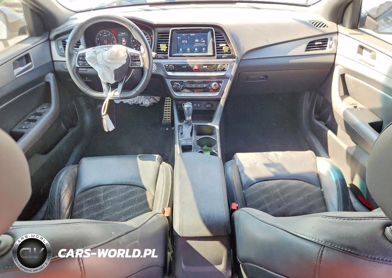 2018 Hyundai Sonata Sport VIN:5NPE34AF4JH599223 - 8