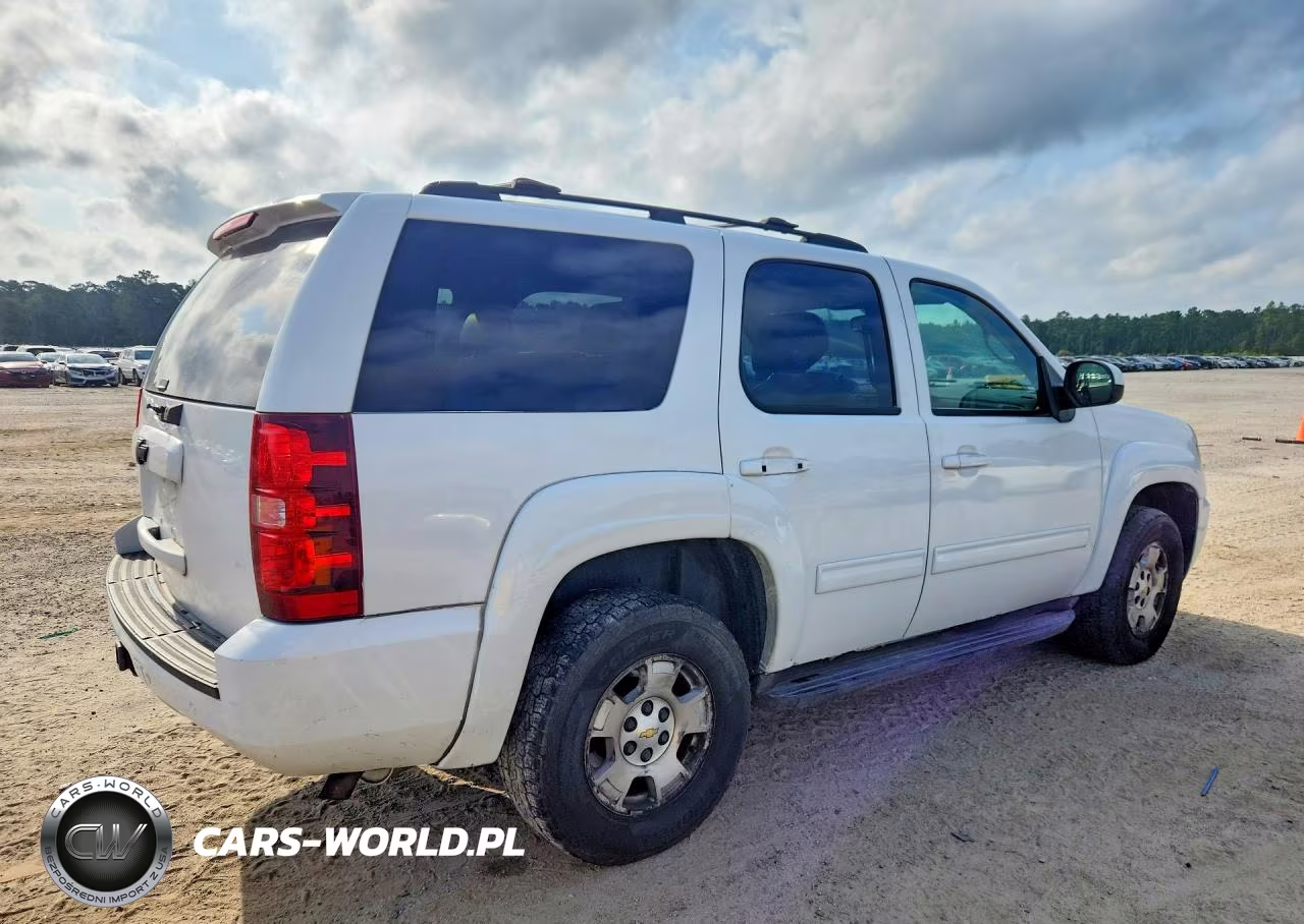 2010 Chevrolet Tahoe K1500 Lt VIN:1GNUKBE05AR176191 - 3