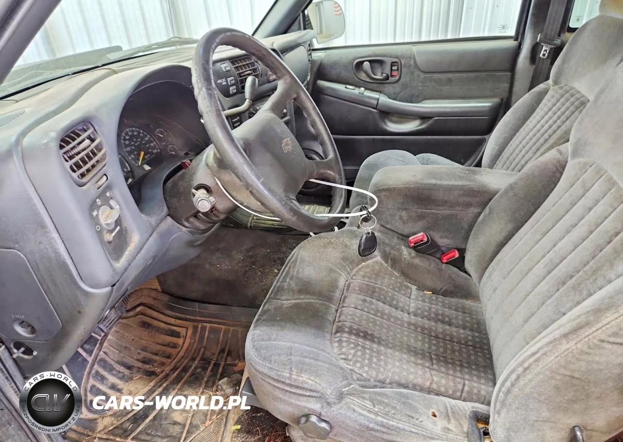 2000 Chevrolet S Truck S10 VIN:1GCDT19W8YK225241 - 7