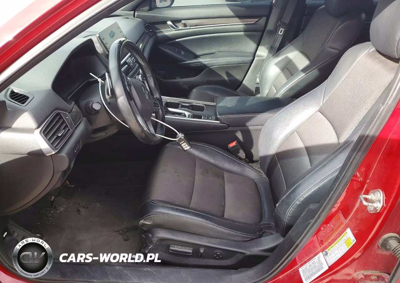 2018 Honda Accord Sport VIN:1HGCV1F30JA116382 - 7