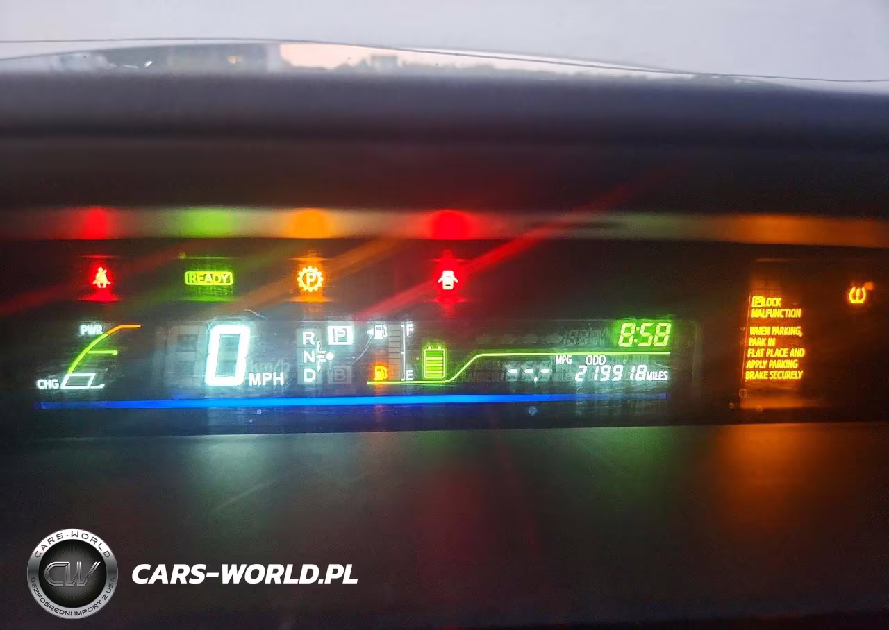 2013 Toyota Prius V Five VIN:JTDZN3EU4D3214855 - 9