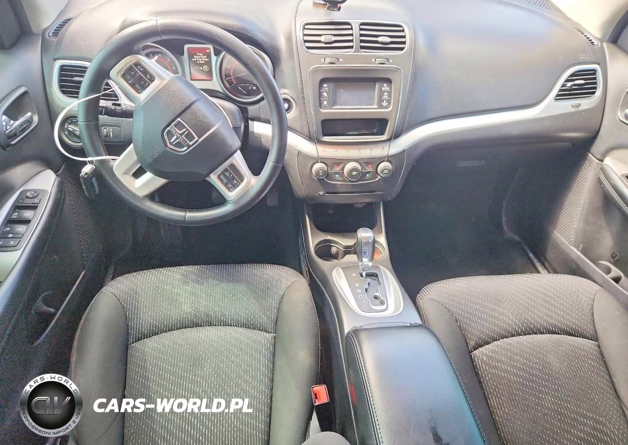 2018 Dodge Journey Sxt VIN:3C4PDCBG8JT525472 - 8