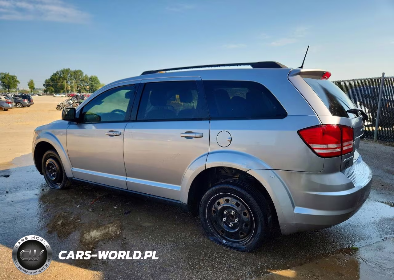 2018 Dodge Journey Se VIN:3C4PDCAB7JT535013 - 2