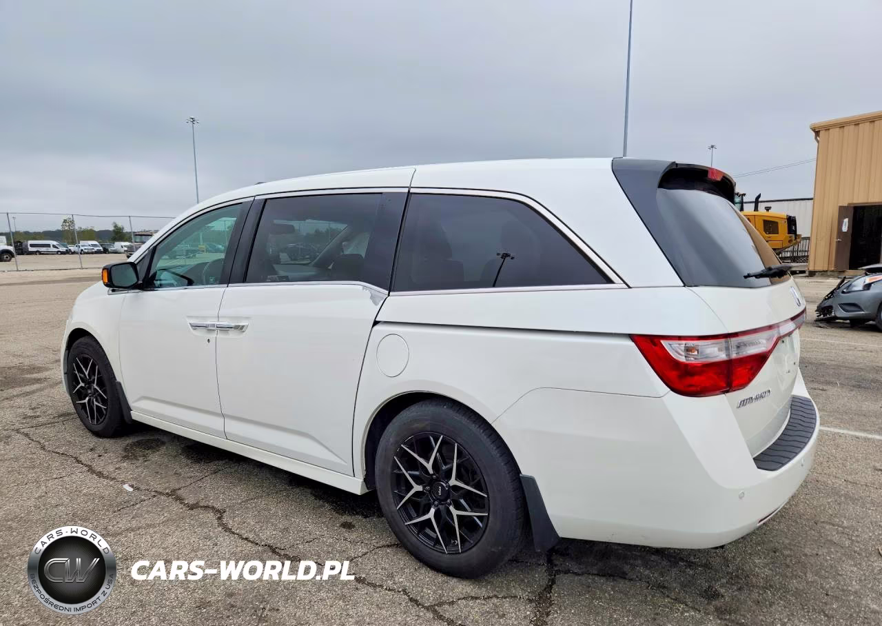 2012 Honda Odyssey Touring VIN:5FNRL5H97CB040354 - 2