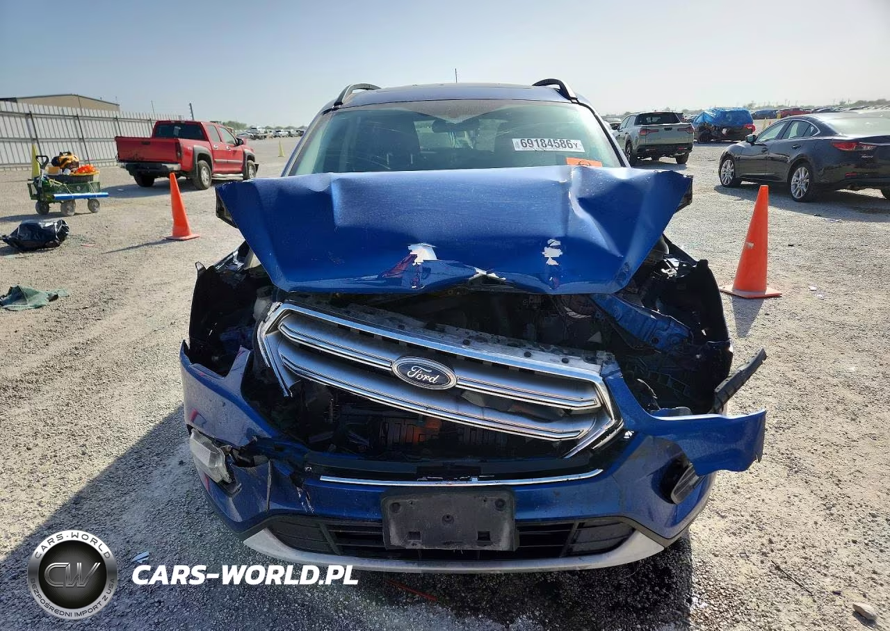 2017 Ford Escape Se VIN:1FMCU0G9XHUB79413 - 5