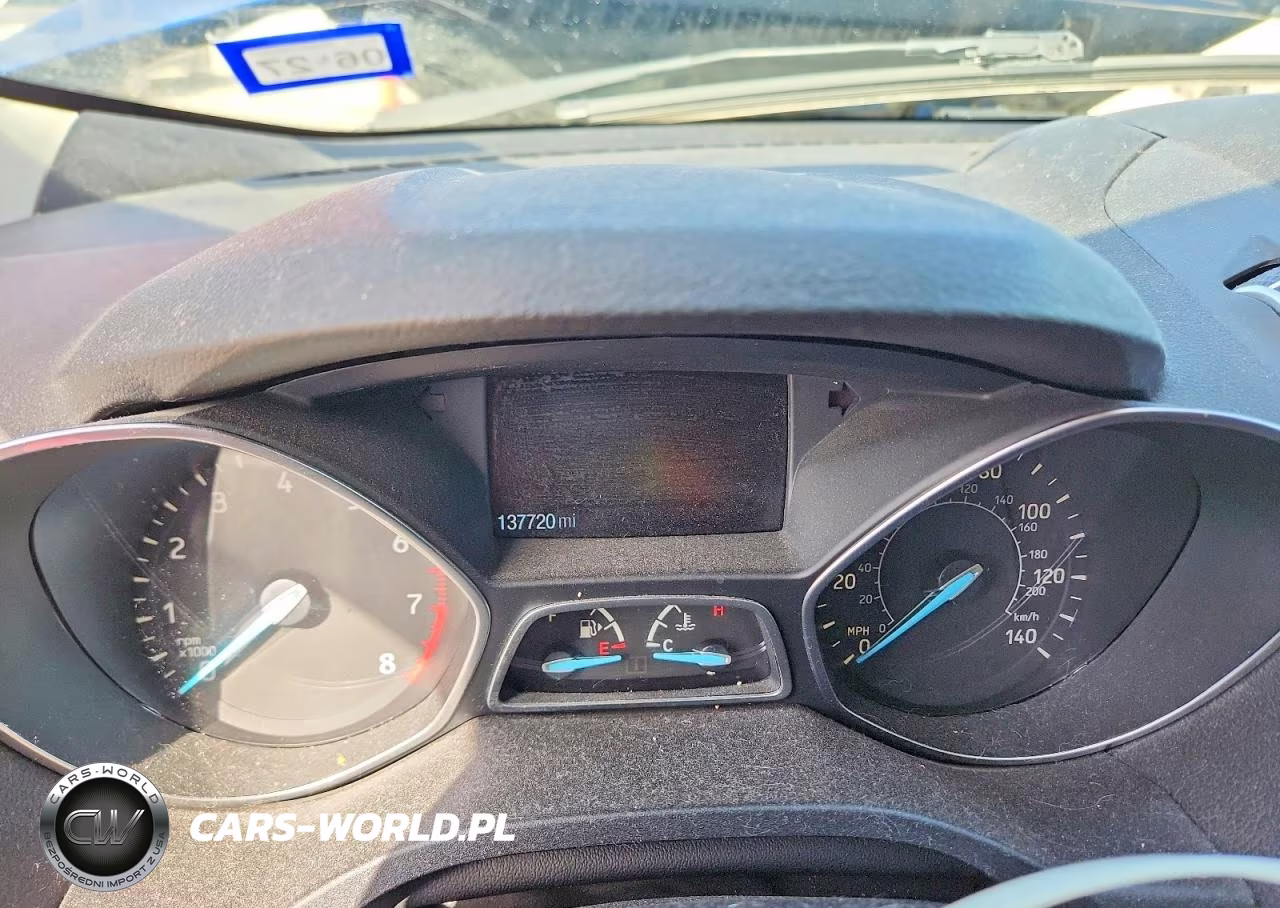 2017 Ford Escape Se VIN:1FMCU0G9XHUB79413 - 9