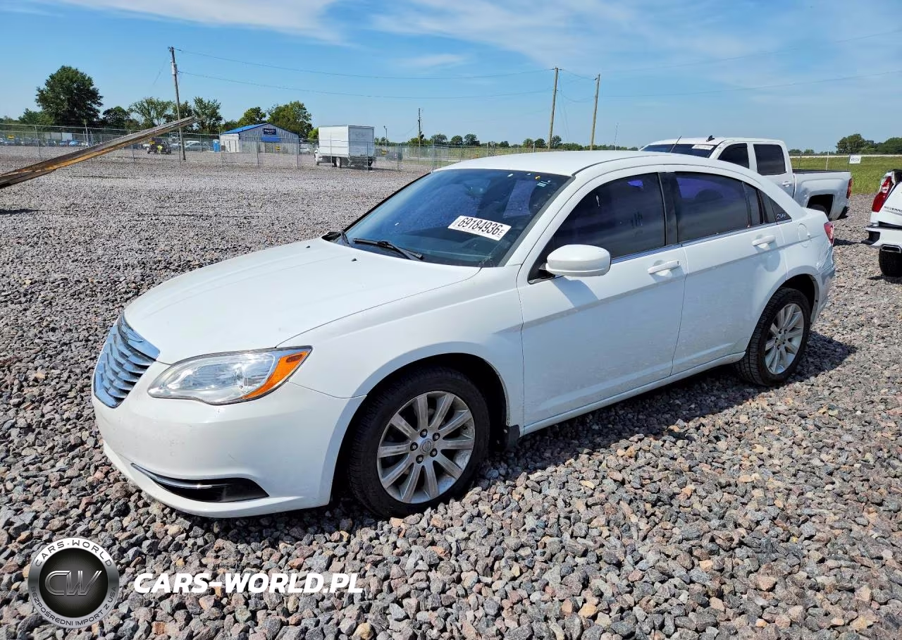 2011 Chrysler 200 Touring VIN:1C3BC1FB8BN549678 - 1