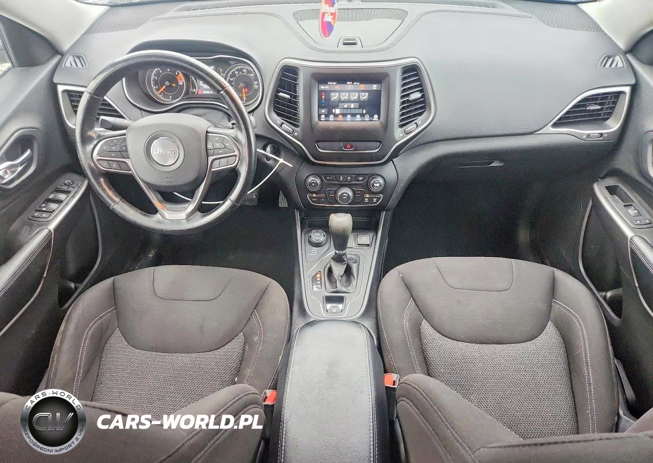 2020 Jeep Cherokee Latitude VIN:1C4PJMCB9LD570530 - 8