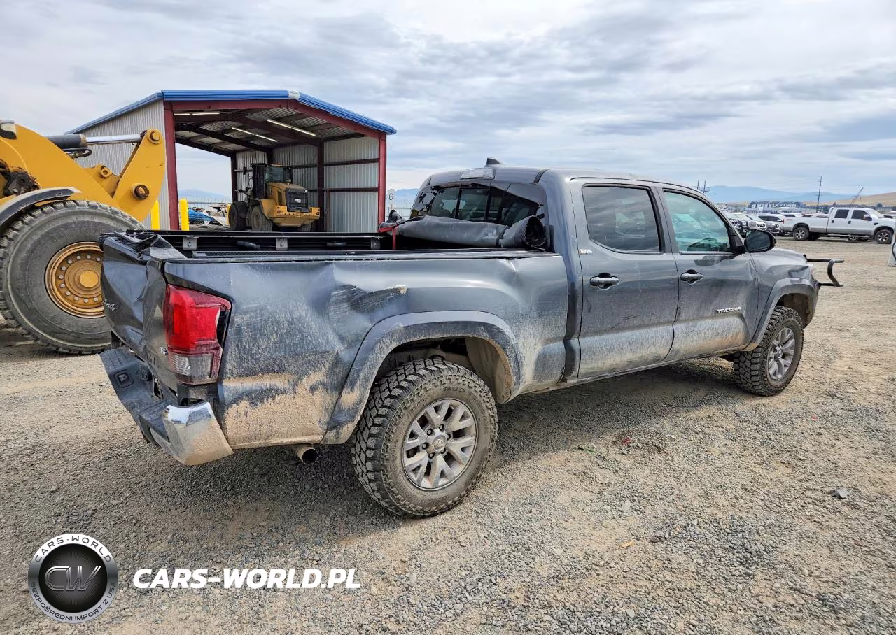 2018 Toyota Tacoma Sr5 V6 VIN:3TMDZ5BN9JM054456 - 3