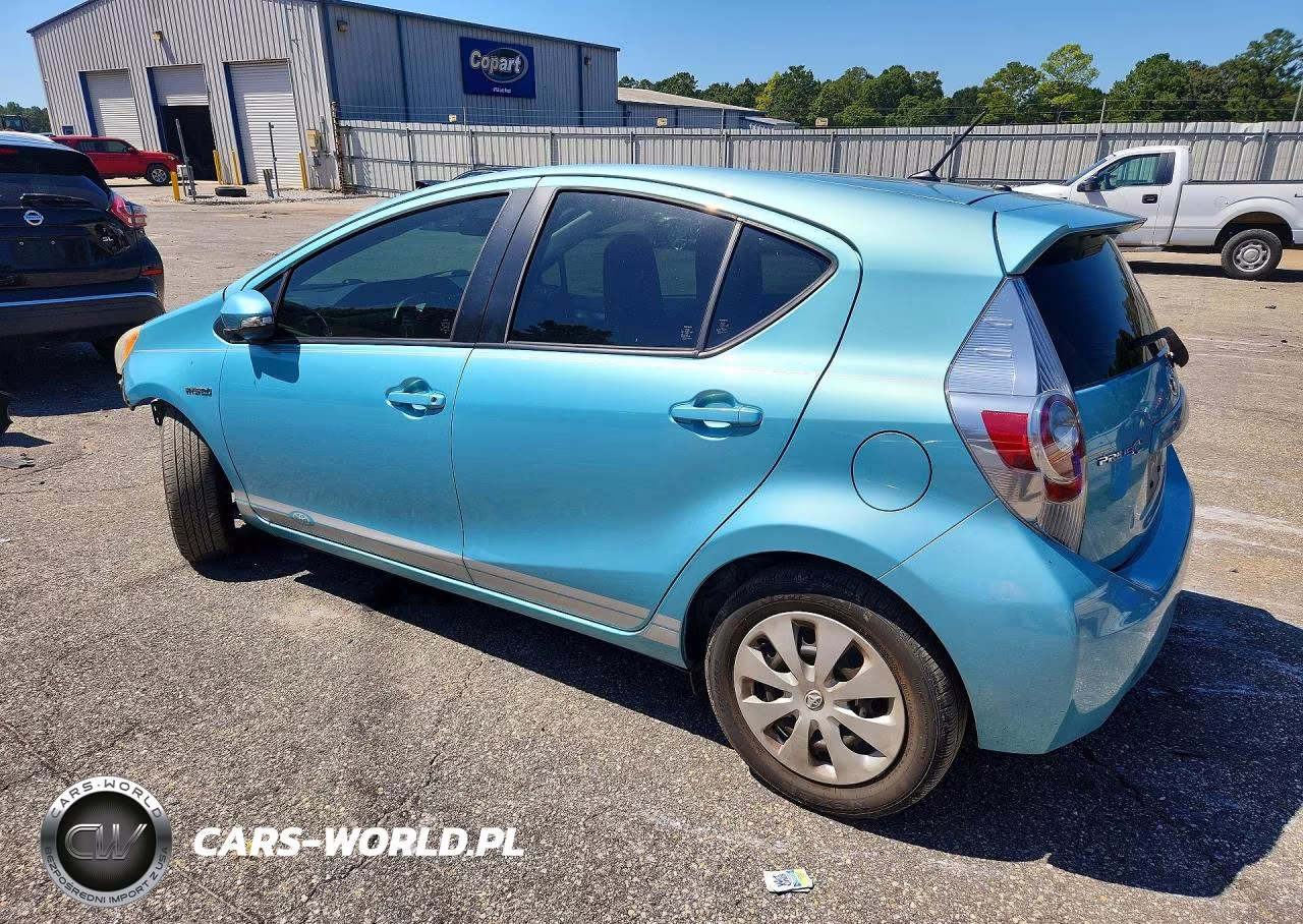 2014 Toyota Prius C One VIN:JTDKDTB3XE1064974 - 2