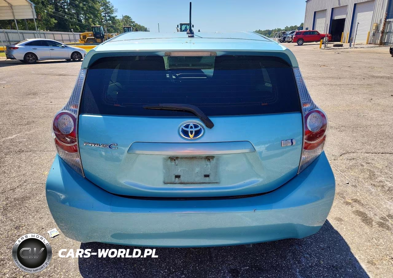 2014 Toyota Prius C One VIN:JTDKDTB3XE1064974 - 6