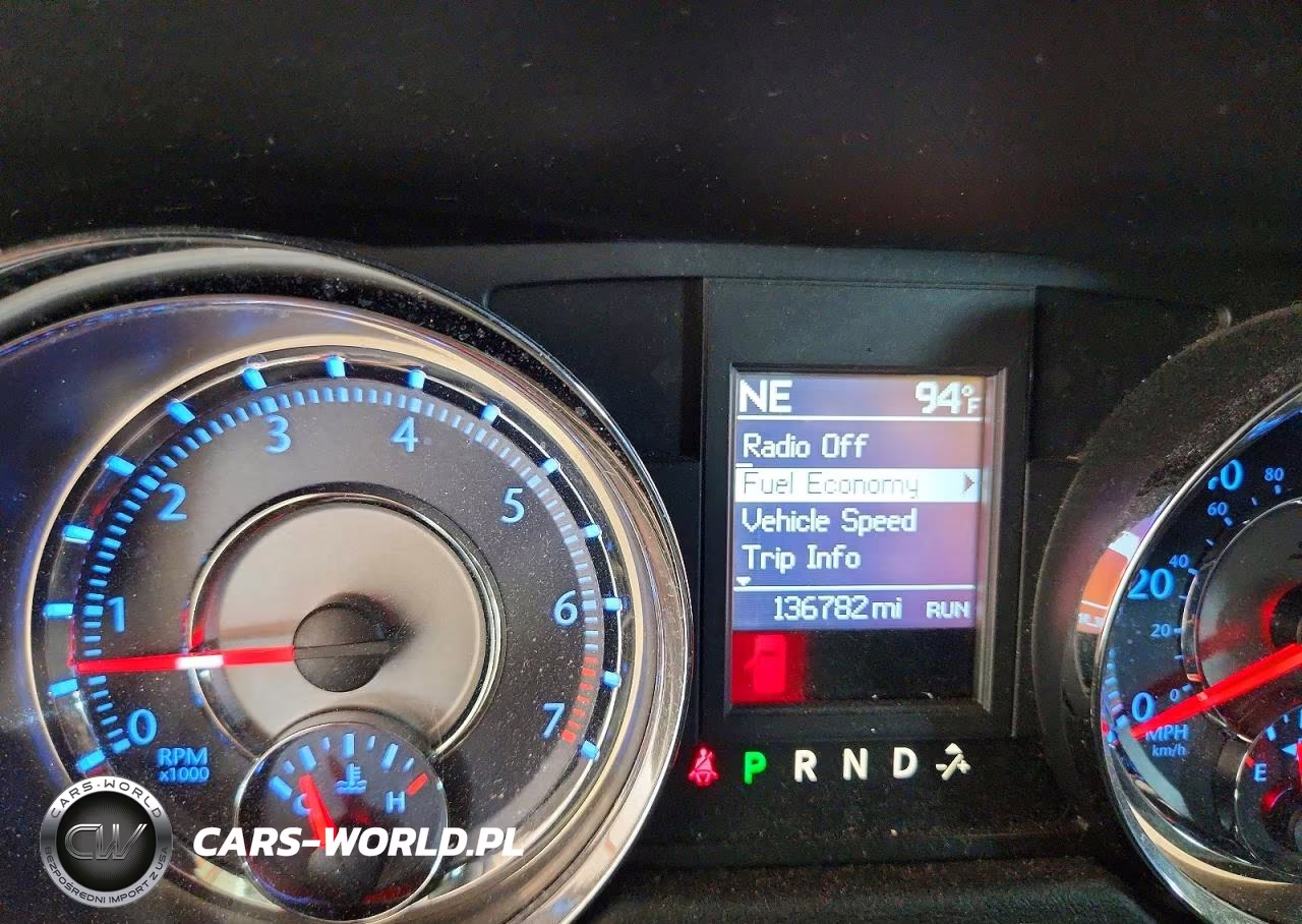 2015 Chrysler Town & Country S VIN:2C4RC1HGXFR609858 - 9