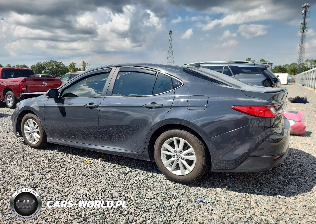 2025 Toyota Camry Le VIN:4T1DAACK6SU177063 - 2