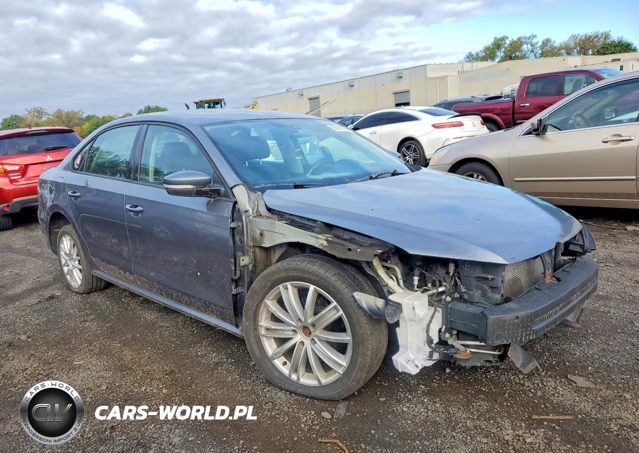 2014 Volkswagen Passat S VIN:1VWAT7A39EC099689 - 4