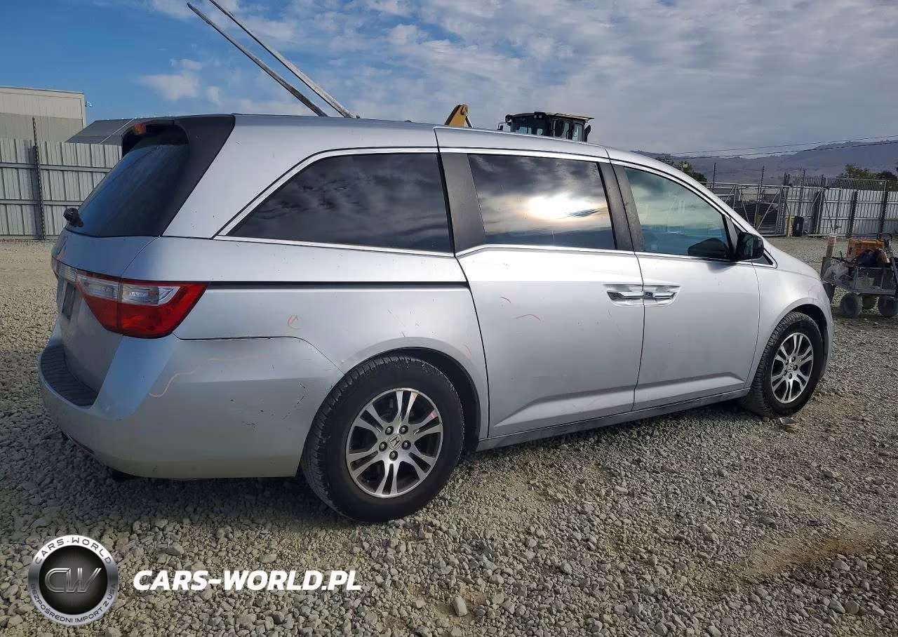 2012 Honda Odyssey Exl VIN:5FNRL5H65CB075917 - 3