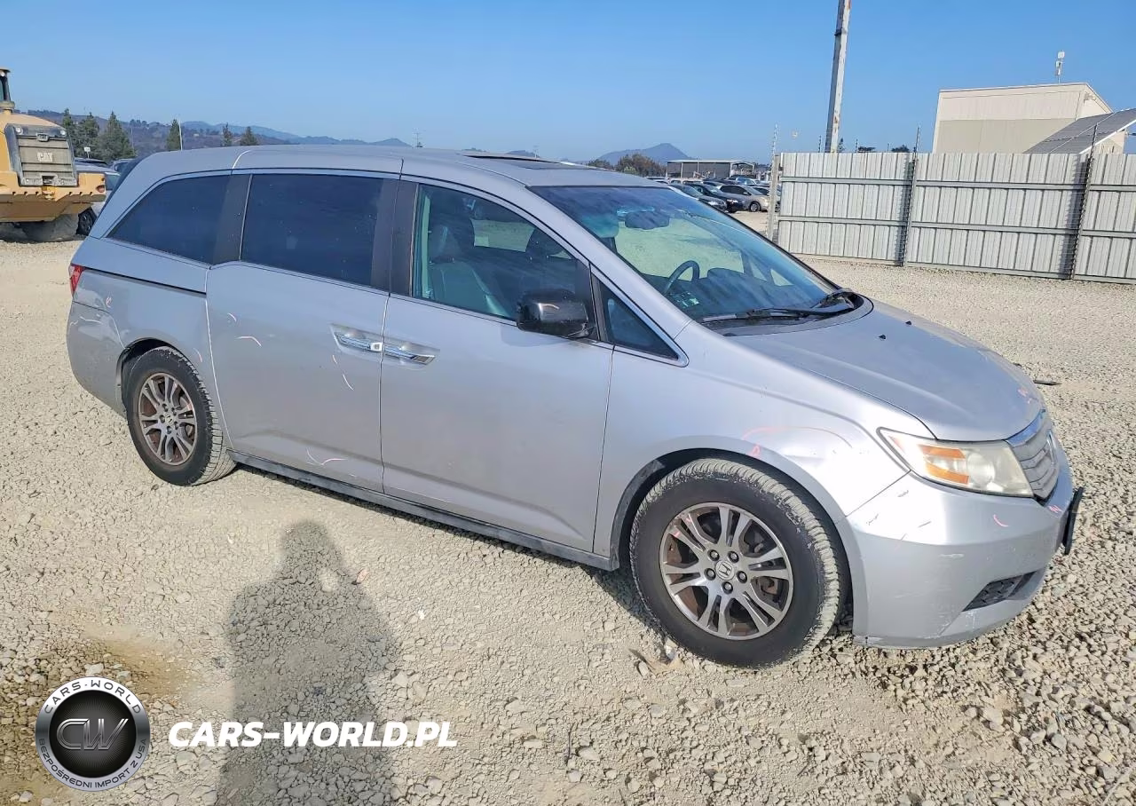 2012 Honda Odyssey Exl VIN:5FNRL5H65CB075917 - 4