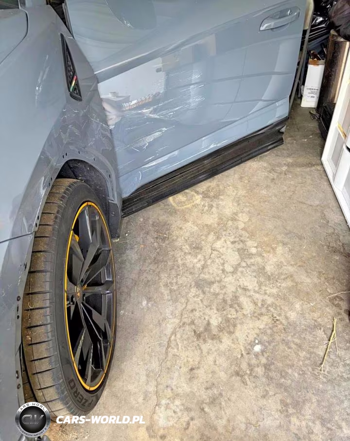 2024 Lamborghini Urus S VIN:ZPBUB3ZL1RLA31904 - 13