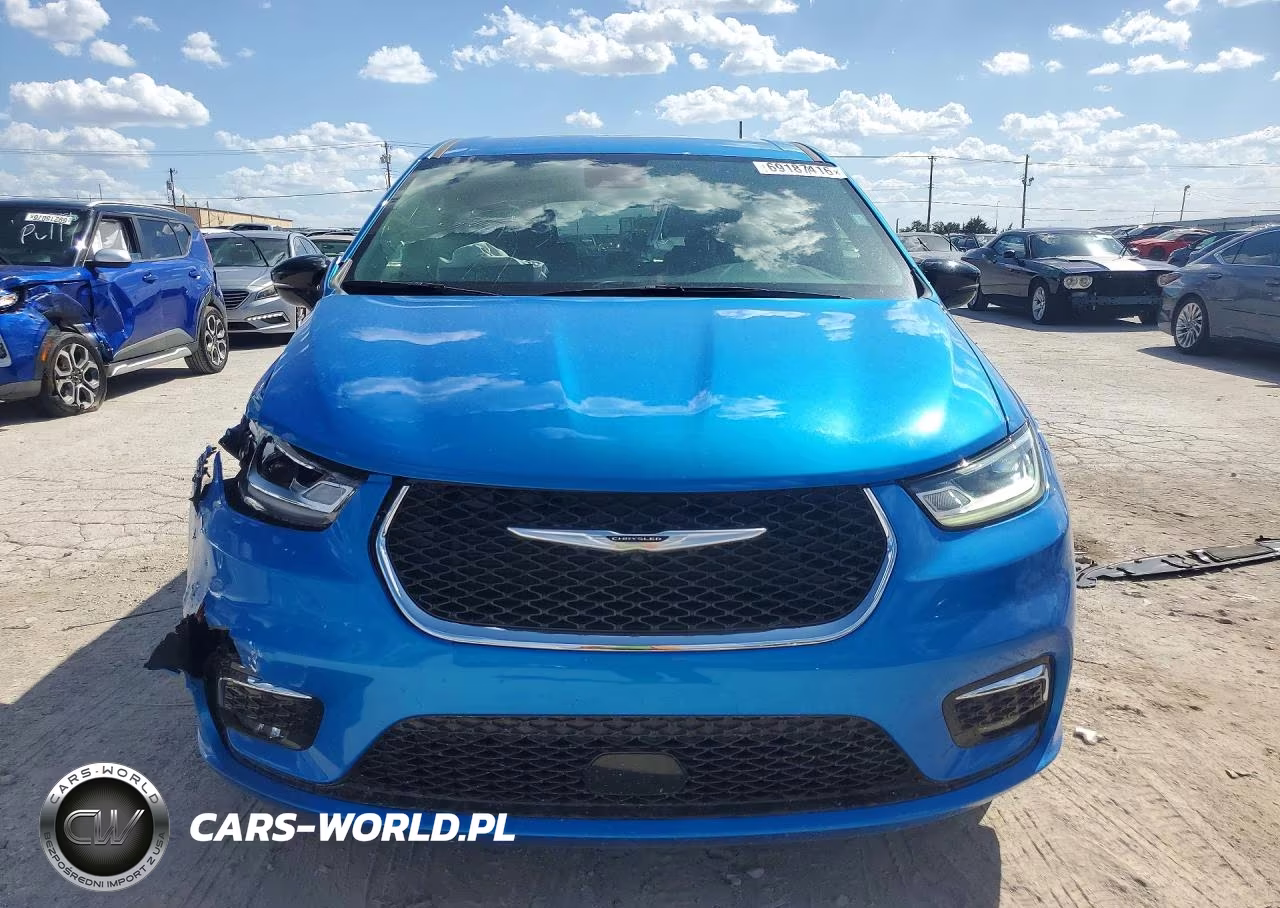 2026 Chrysler Pacifica Select VIN:2C4RC1BG6TR220865 - 5