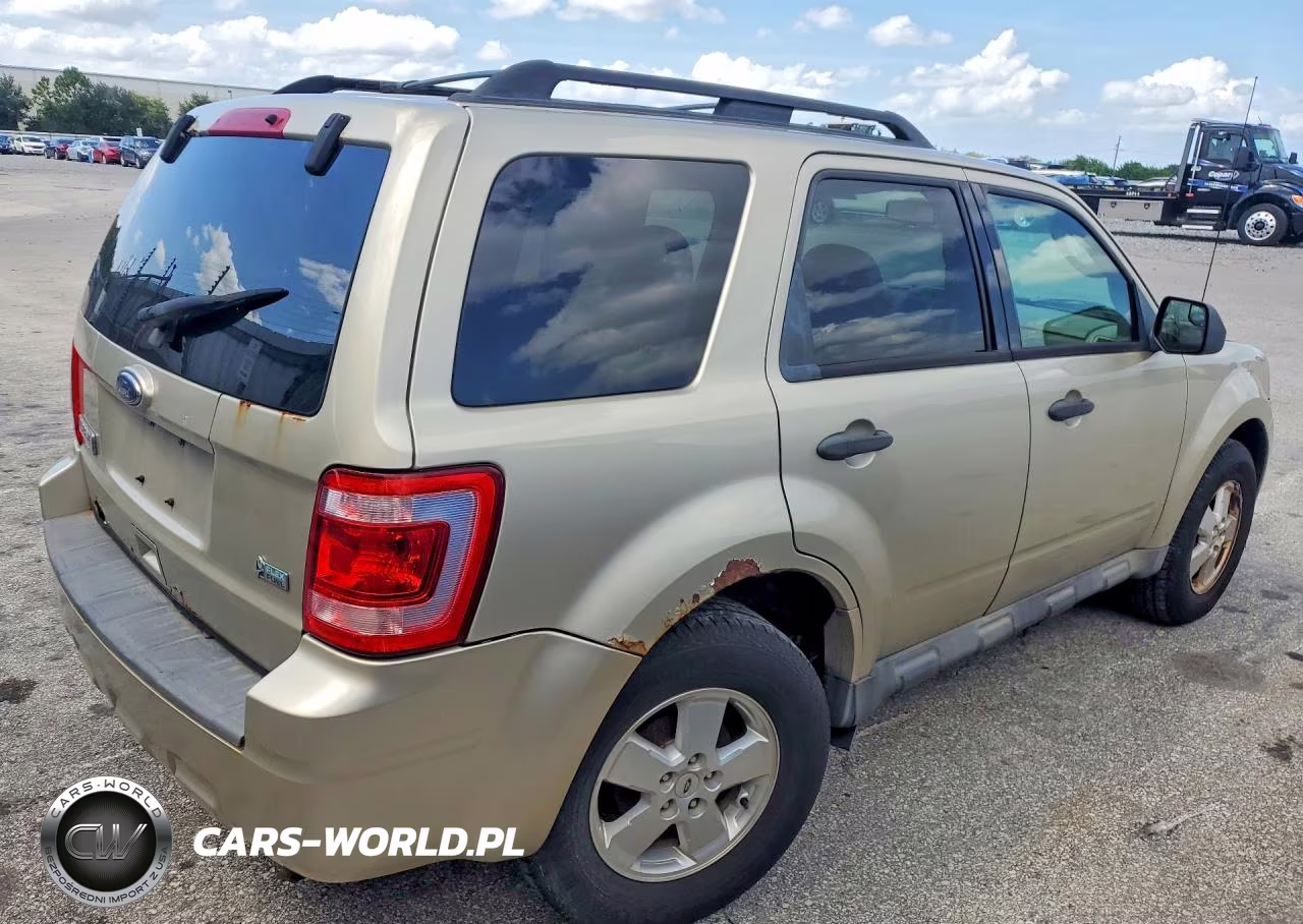 2010 Ford Escape Xlt VIN:1FMCU9DG5AKB81322 - 3