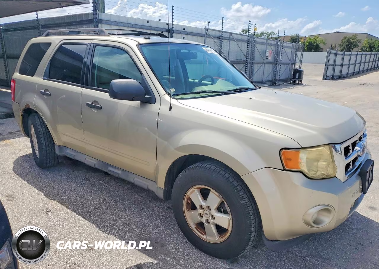 2010 Ford Escape Xlt VIN:1FMCU9DG5AKB81322 - 4