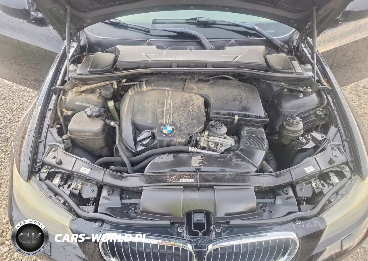 2011 BMW 335 Xi VIN:WBAPL5G51BNN23941 - 11