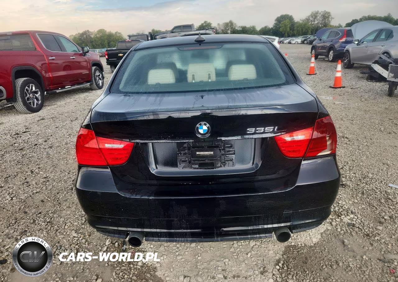 2011 BMW 335 Xi VIN:WBAPL5G51BNN23941 - 6
