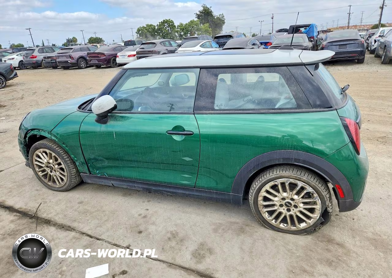 2025 Mini Cooper S VIN:WMW23GD02S2W33784 - 2