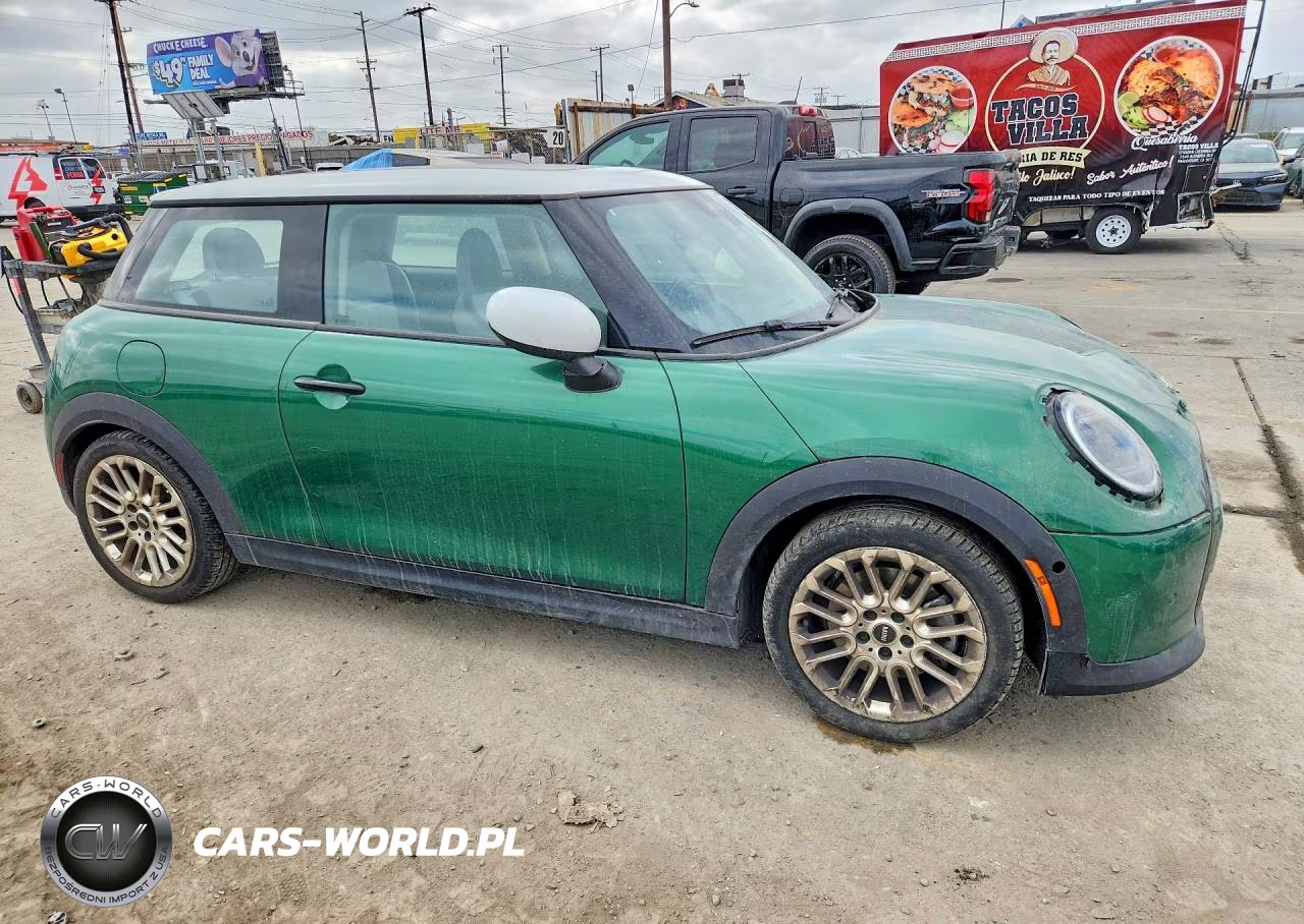 2025 Mini Cooper S VIN:WMW23GD02S2W33784 - 4