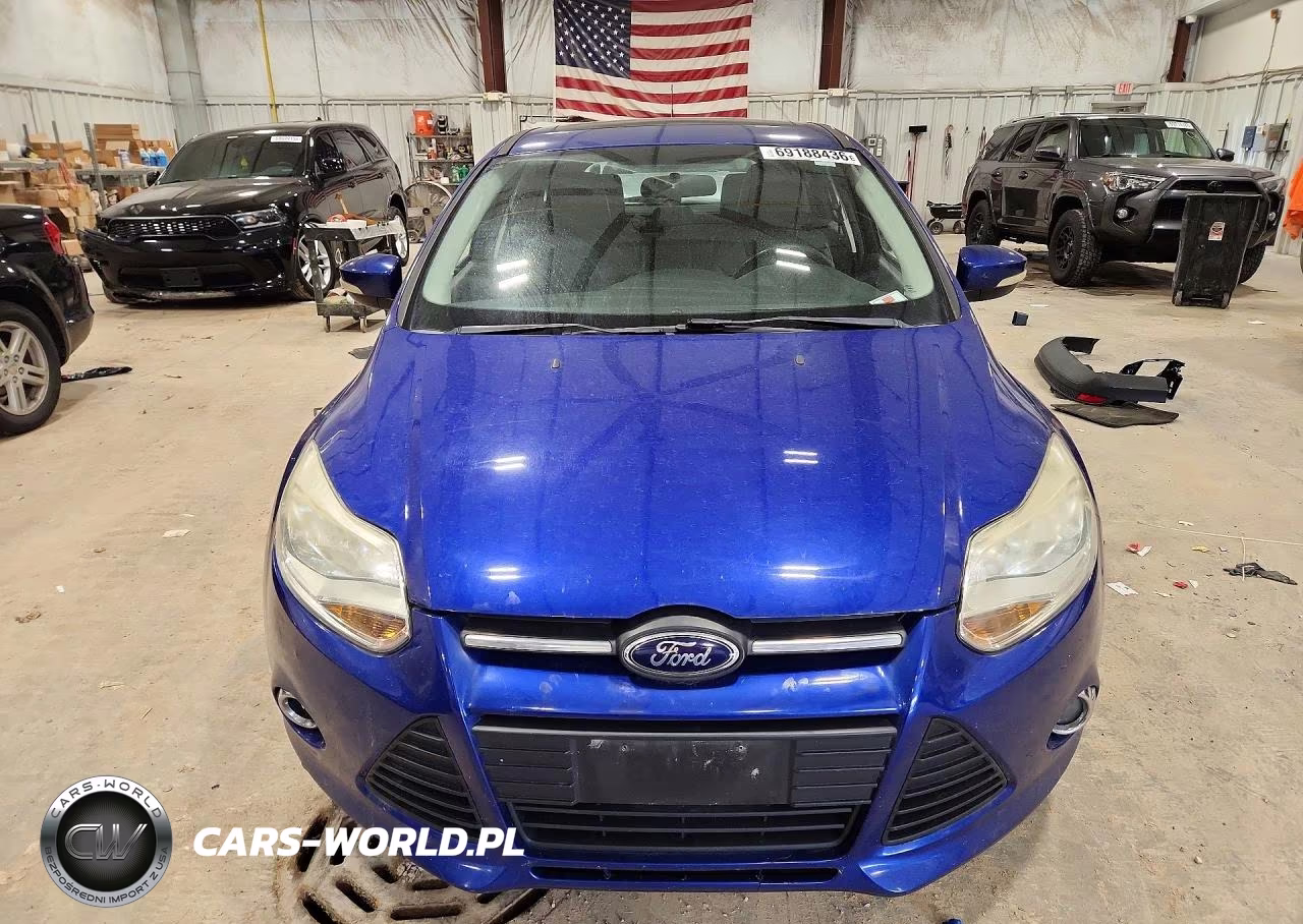2014 Ford Focus Se VIN:1FADP3K24EL136205 - 5