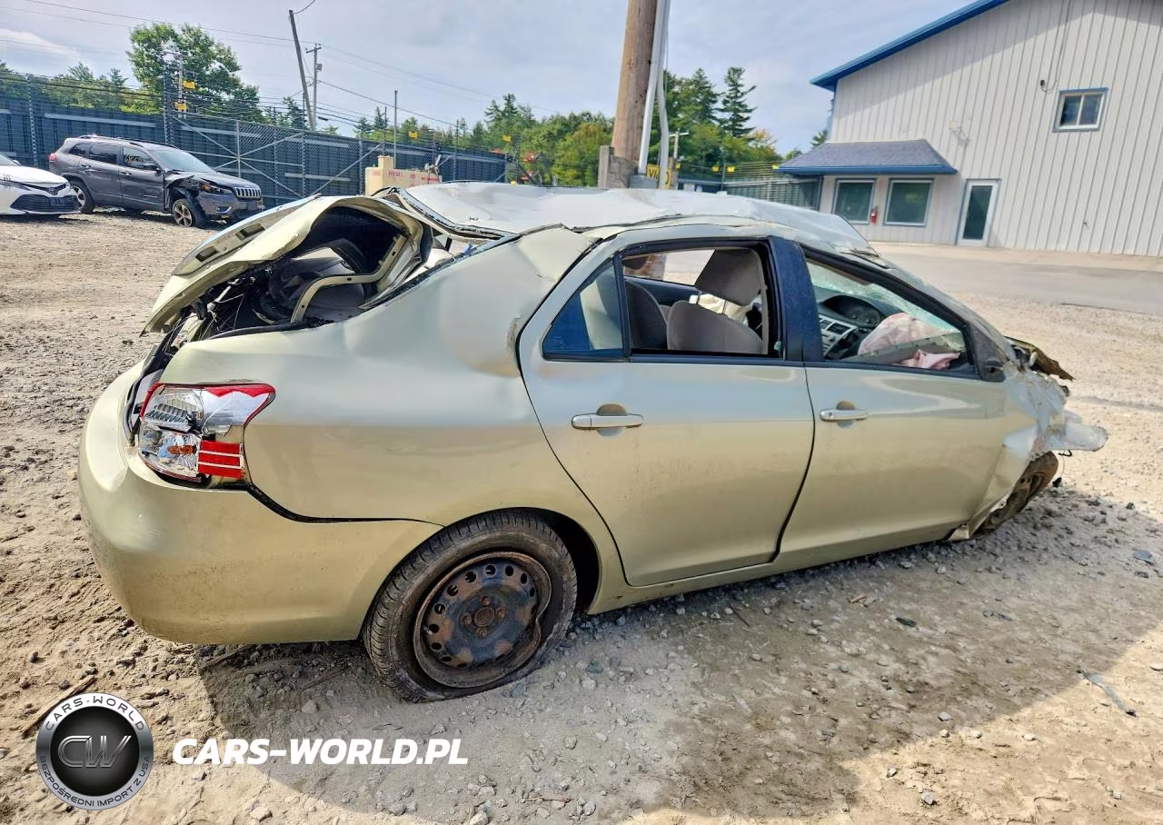 2007 Toyota Yaris Base VIN:JTDBT923571180026 - 3