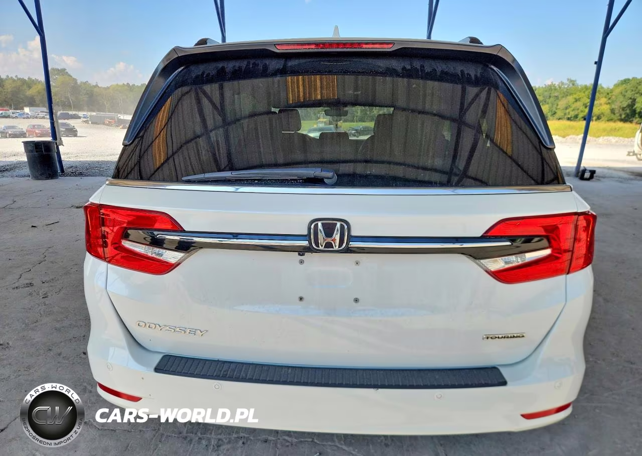 2023 Honda Odyssey Touring VIN:5FNRL6H88PB019810 - 6
