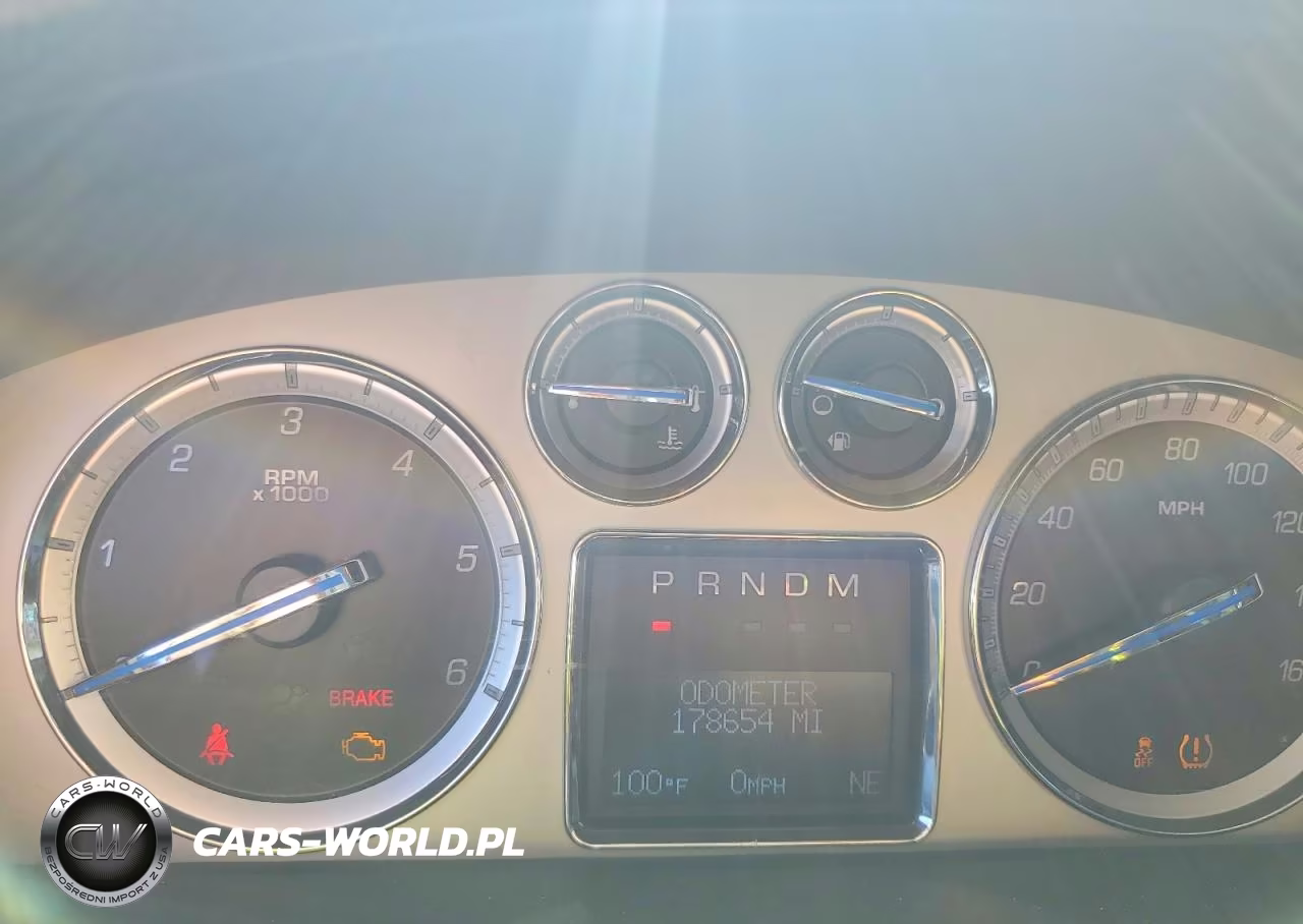 2012 Cadillac Escalade Luxury VIN:1GYS4BEF6CR119865 - 9