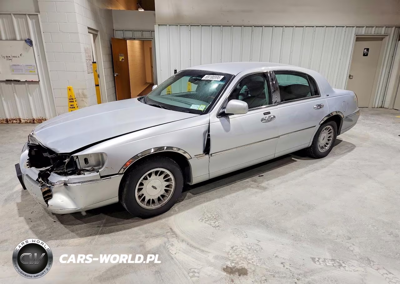 2002 Lincoln Town Car Cartier