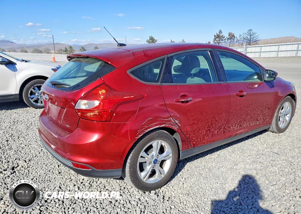 2013 Ford Focus Se VIN:1FADP3K25DL178106 - 3