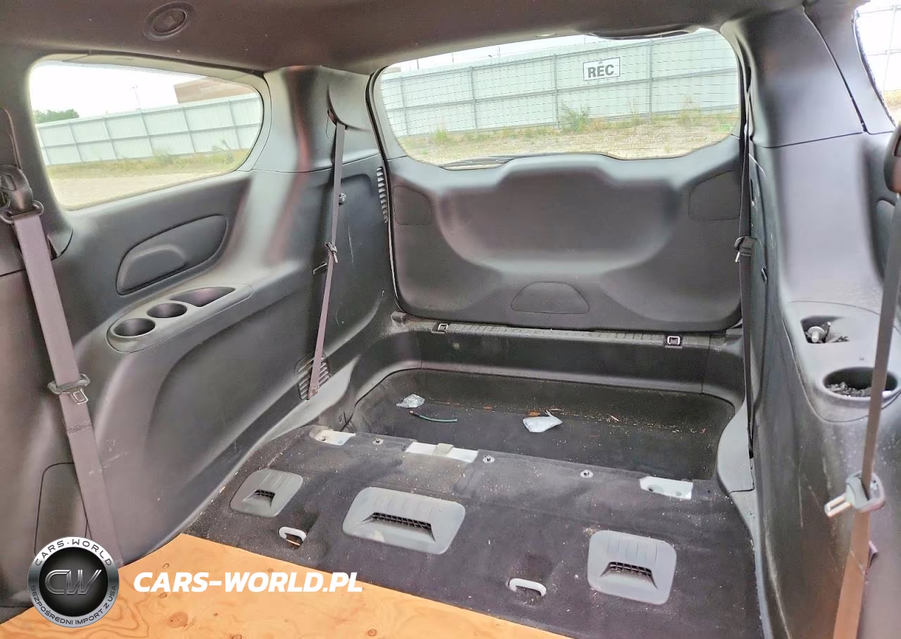 2026 Chrysler Voyager Lx VIN:2C4RC1CGXTR255651 - 10