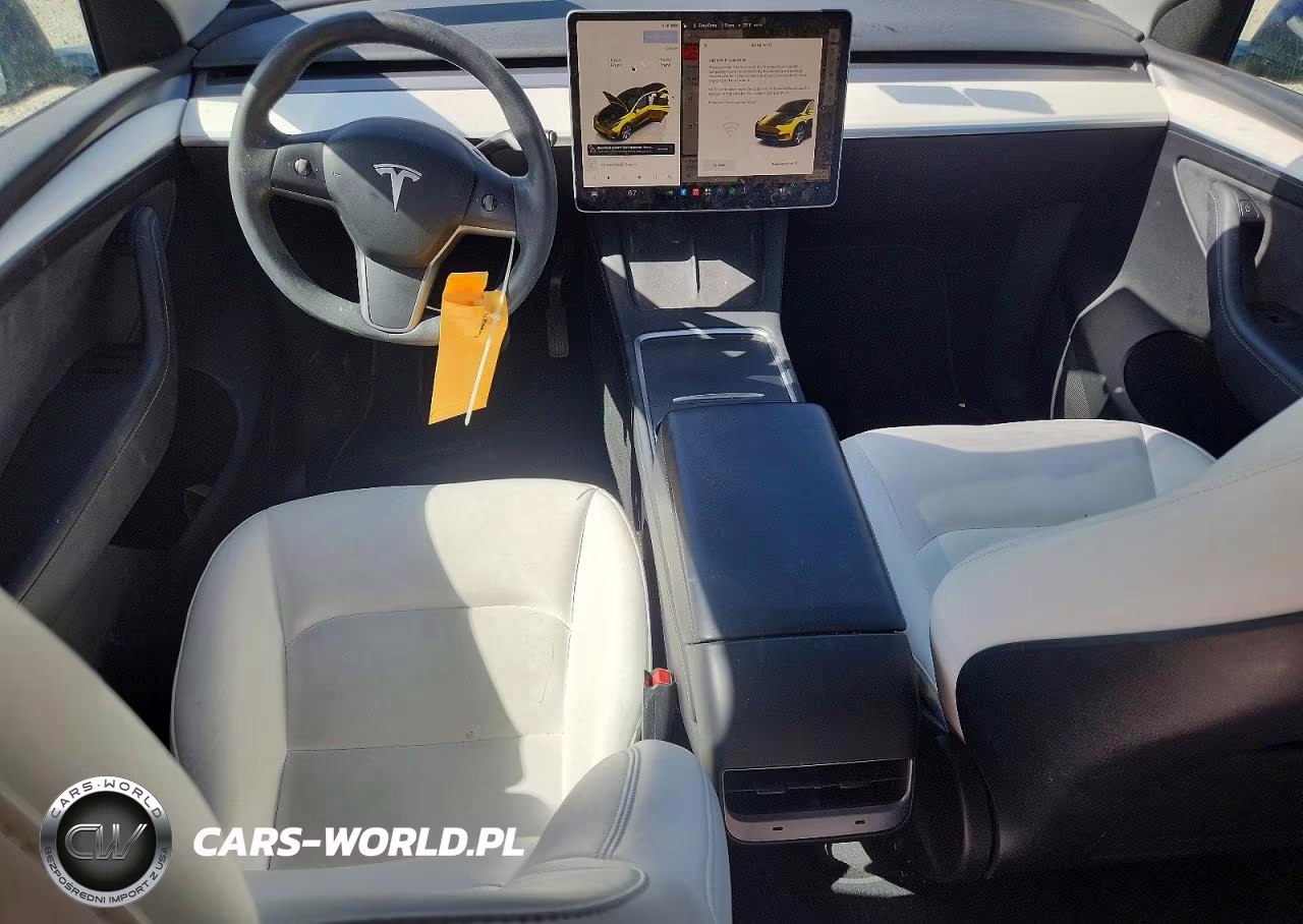 2023 Tesla Model Y VIN:7SAYGDEE3PF639255 - 8