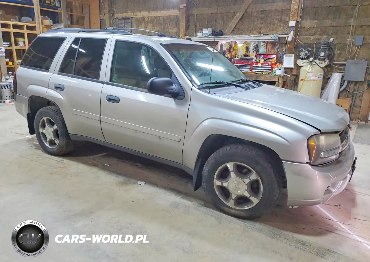 2007 Chevrolet Trailblazer Ls VIN:1GNDT13S972270376 - 4